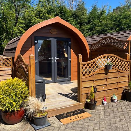 Conifer Cabins Fort William Exterior foto