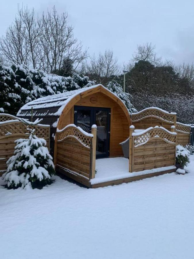Conifer Cabins Fort William Exterior foto
