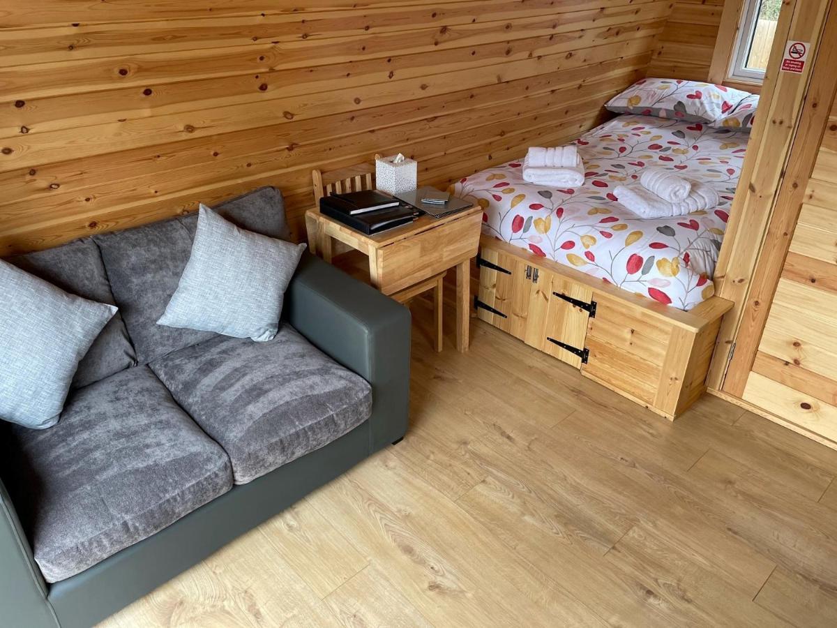 Conifer Cabins Fort William Exterior foto