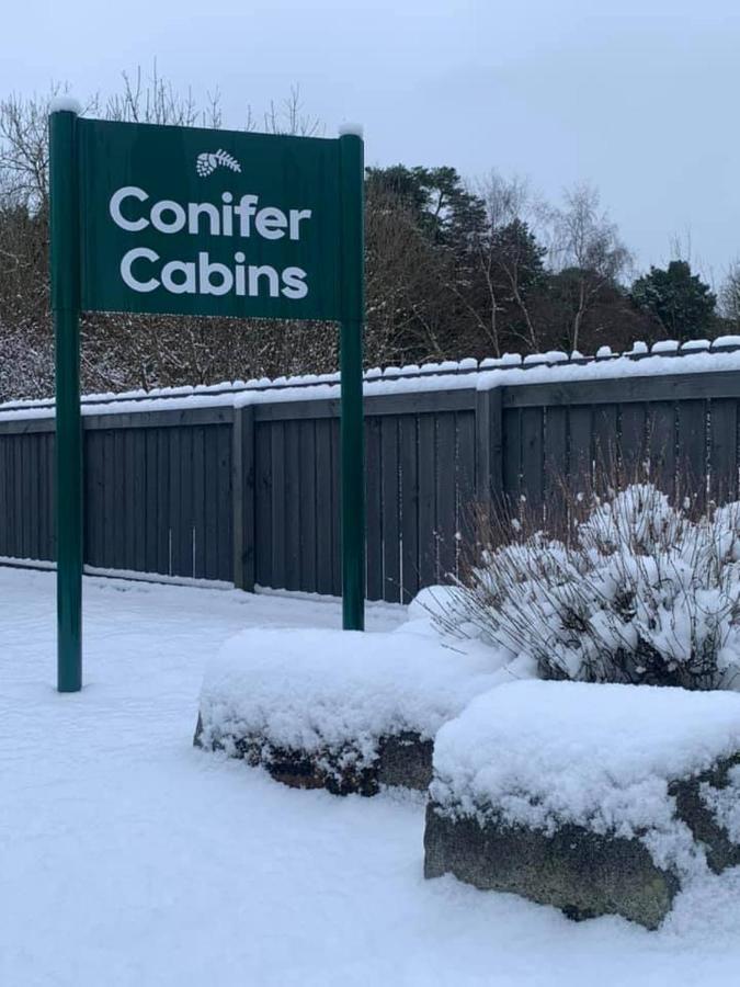 Conifer Cabins Fort William Exterior foto